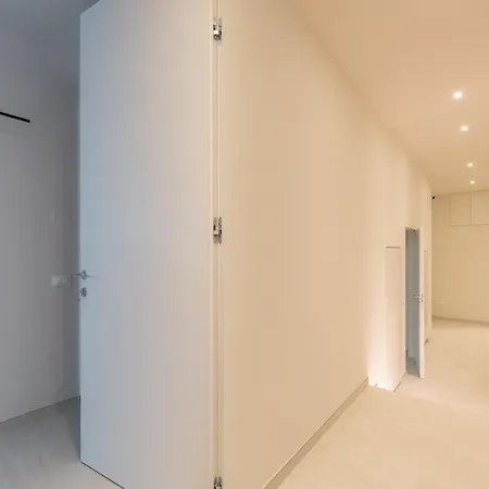 The South, Center, Arco Della Pace מילאנו